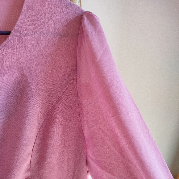 Lightweight Elegant 2-in-1 Dress - Picture 7 of 16